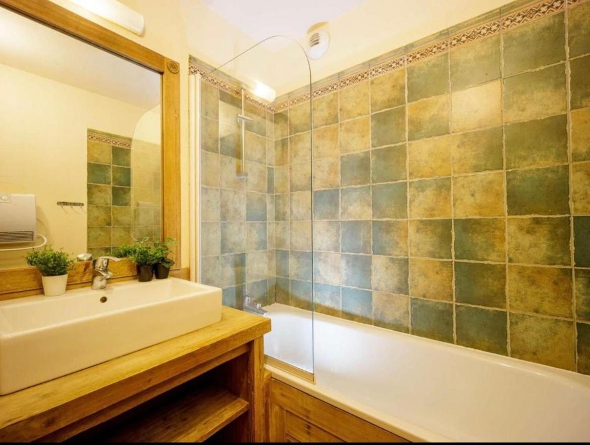 Appartements Avec Piscine Interieure Sauna Parking Etage 1 Au Centre Du Village Dans Residence Cami Real Saint-Lary-Soulan Dış mekan fotoğraf