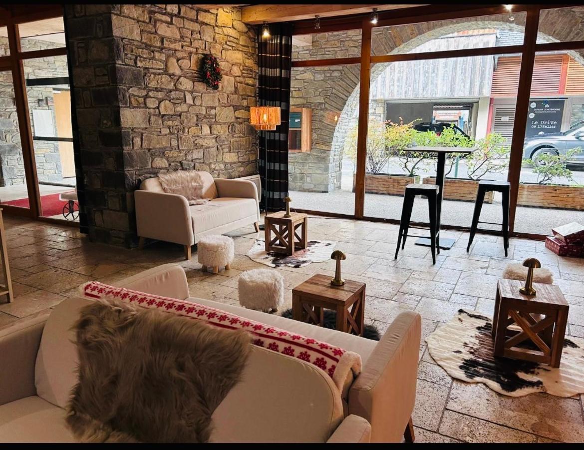 Appartements Avec Piscine Interieure Sauna Parking Etage 1 Au Centre Du Village Dans Residence Cami Real Saint-Lary-Soulan Dış mekan fotoğraf