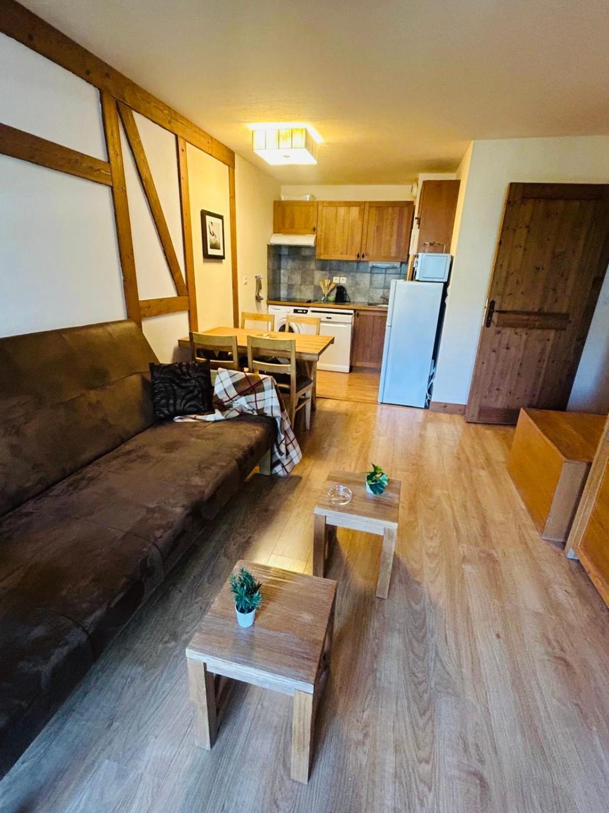 Appartements Avec Piscine Interieure Sauna Parking Etage 1 Au Centre Du Village Dans Residence Cami Real Saint-Lary-Soulan Dış mekan fotoğraf